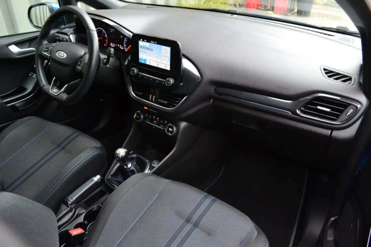 1.5 ST 200PK LED/Carplay/Recaro/Performance