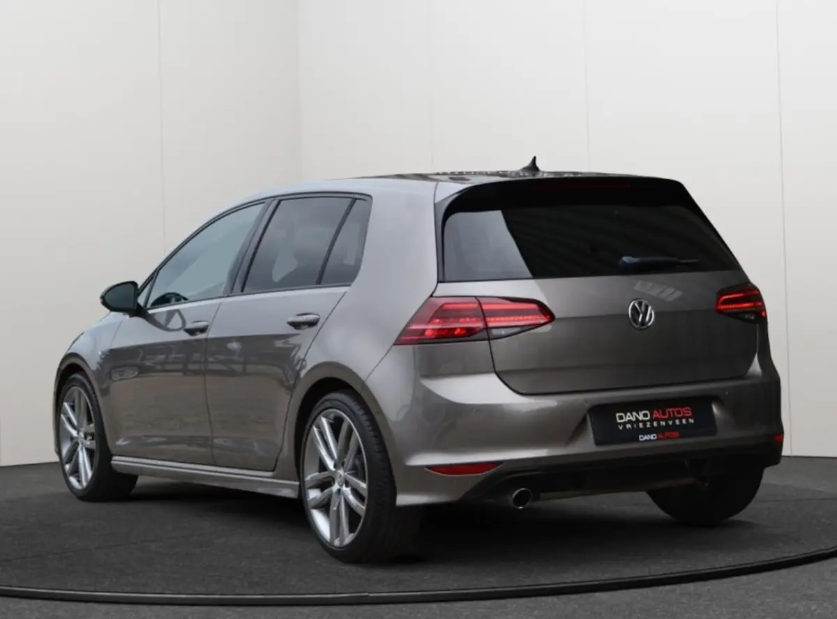 1.2 TSI DSG R-Line Lounge LED/Navi/18''inch