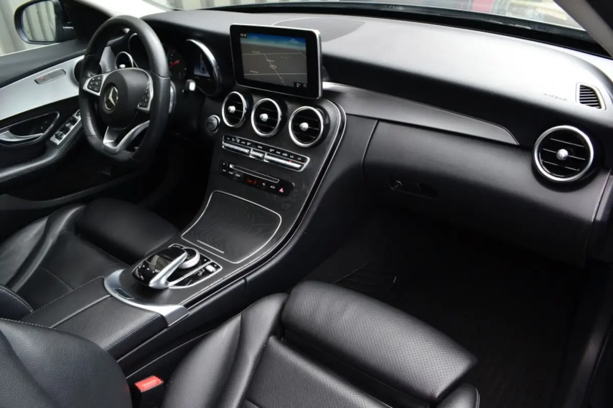180 AMG Edition Leer/Pano/Camera/20''