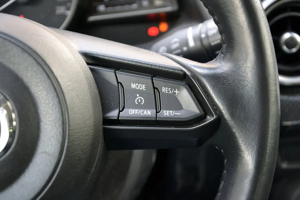 2 1.5 Skyactiv-G Dynamic 90PK | Navigatie | Cruise Control | Parkeersensoren