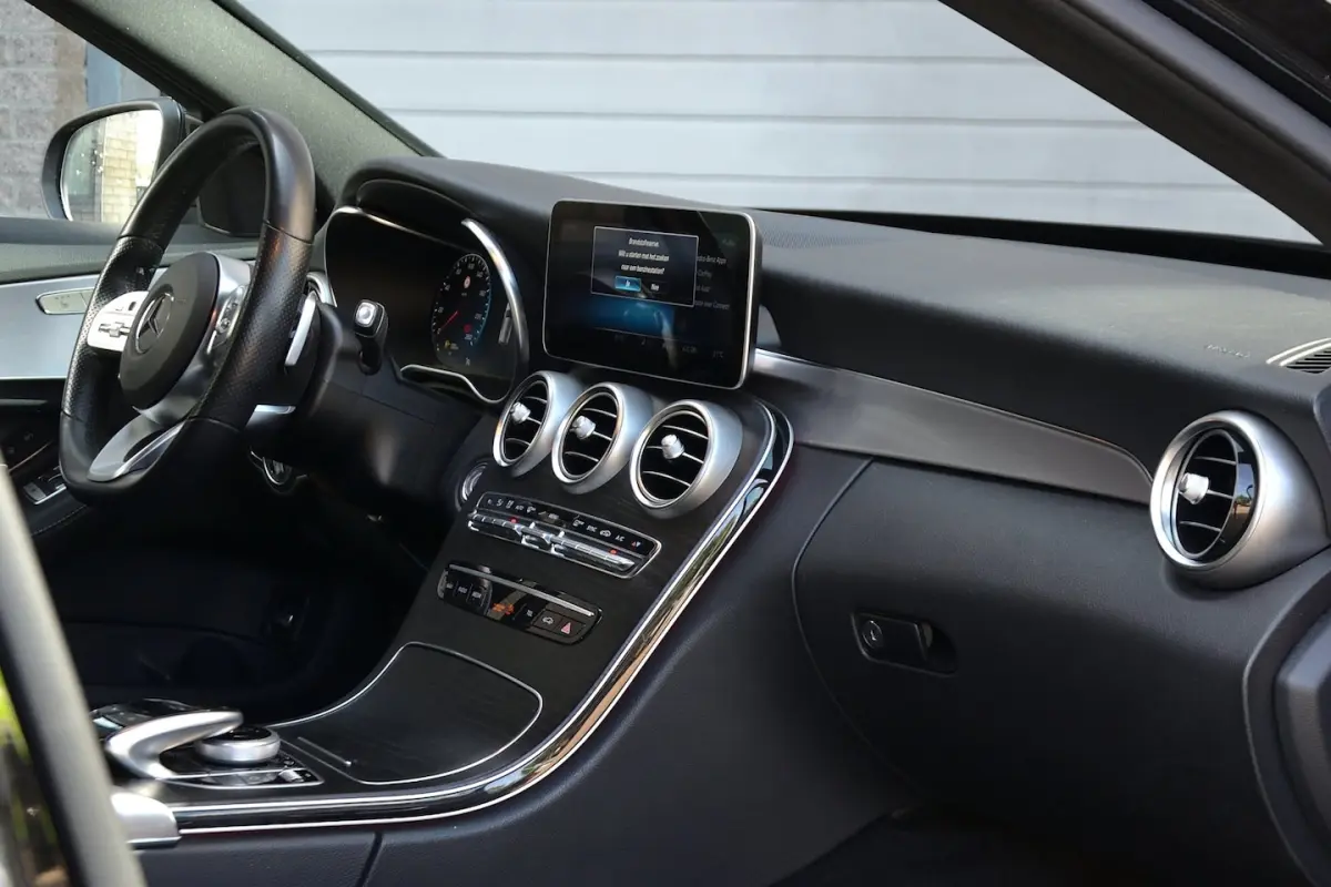 180 Business Solution AMG Automaat | Burmester | Sfeerverlichting | Carplay