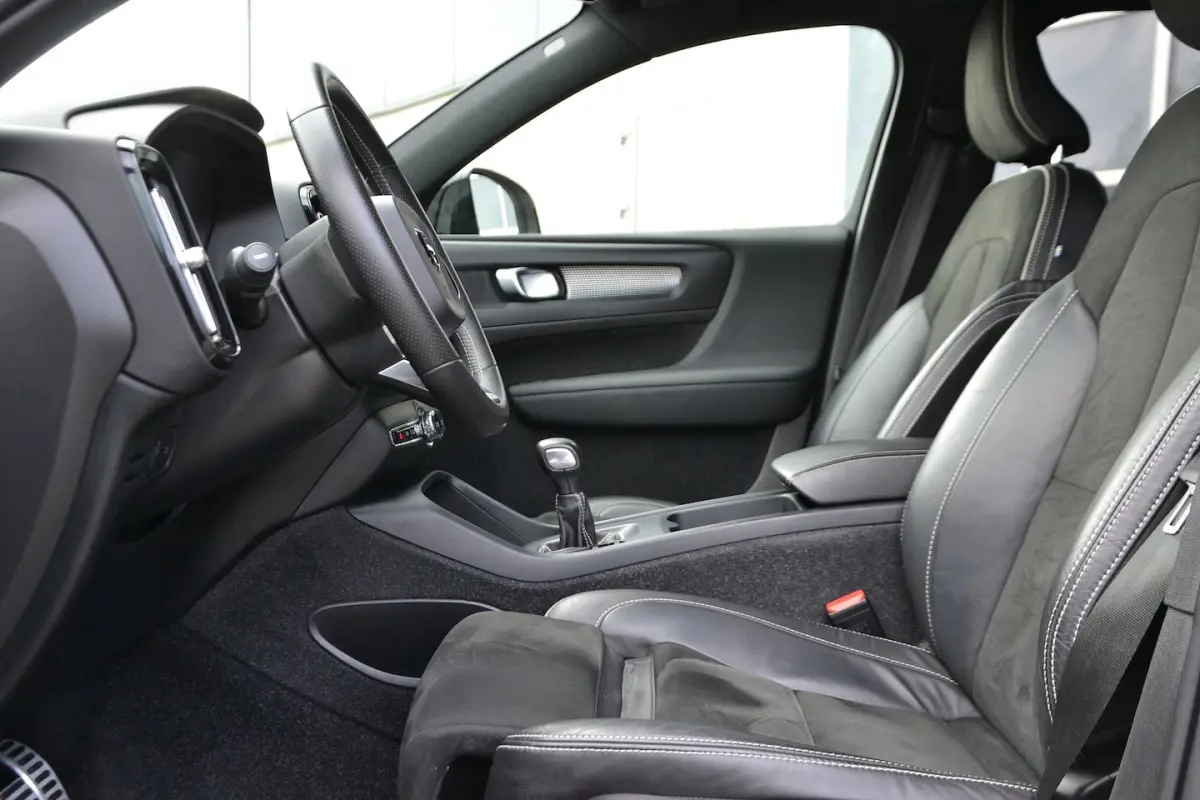 1.5 T2 R-Design | Navigatie | Achteruitrijcamera | ACC | BLIS