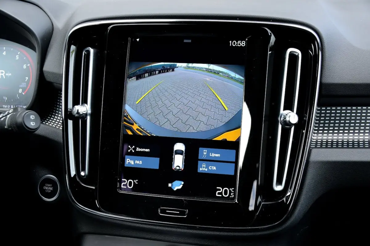 1.5 T2 R-Design | Navigatie | Achteruitrijcamera | ACC | BLIS