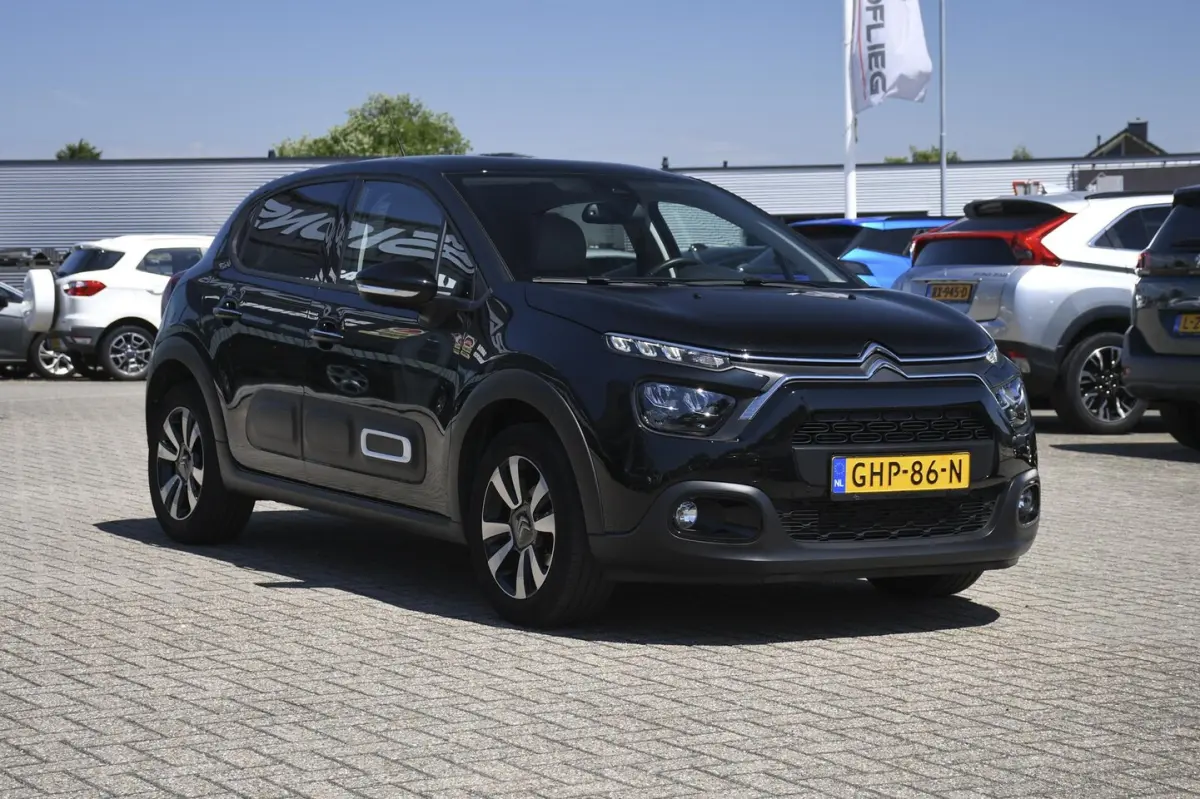 1.2 Max 1 EIGENAAR/ APPLE CARPLAY/ DAB