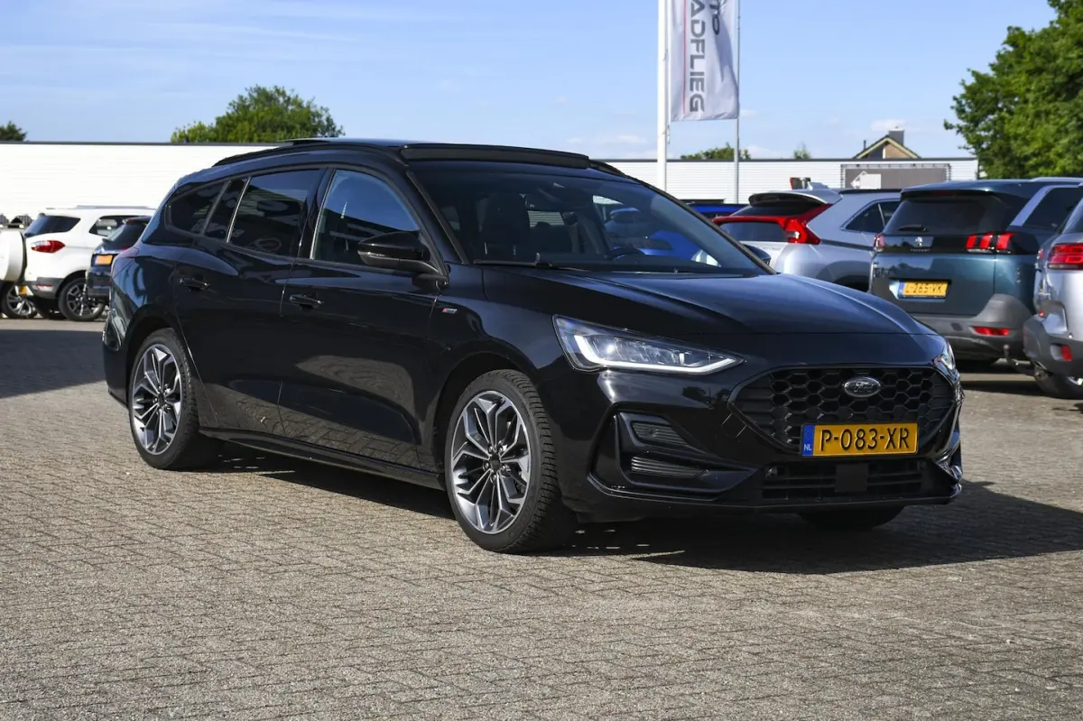 1.0 EcoBoost Hybrid ST Line 155 PK/ APPLE CARPLAY