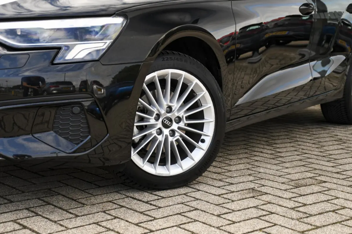 30 TFSI Advanced edition APPLE CARPLAY/ NAVIGATIE