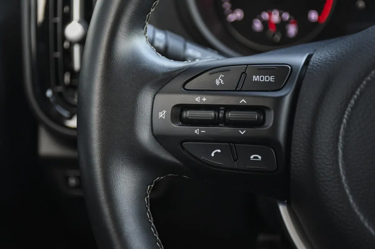 1.0 DPi DynamicPlusLine APPLE CARPLAY/ NAVIGATIE