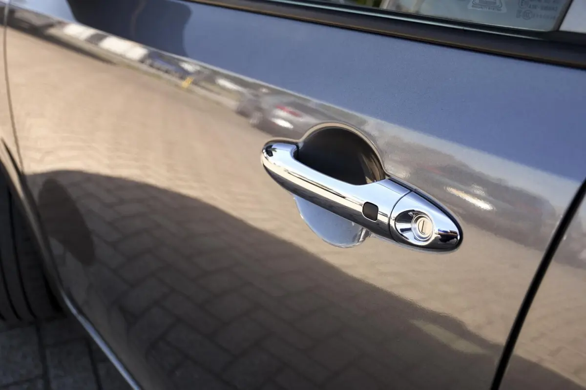 1.0 DPi DynamicPlusLine APPLE CARPLAY/ NAVIGATIE