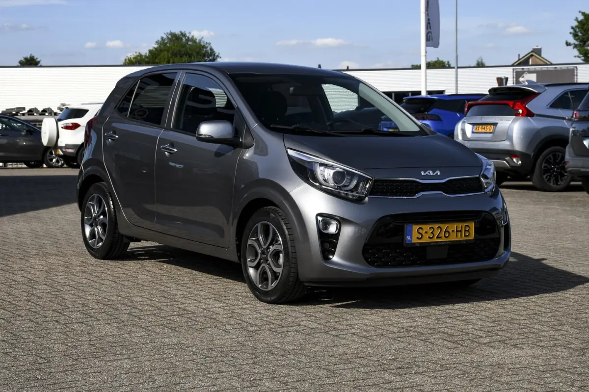1.0 DPi DynamicPlusLine APPLE CARPLAY/ NAVIGATIE