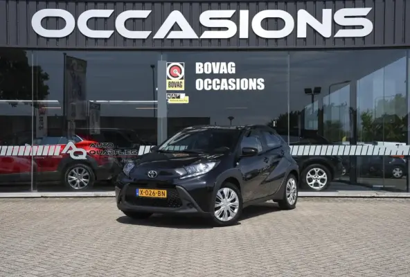 1.0 VVT-i MT Play CRUISE CONTROL ADAPTIEF/ DAB