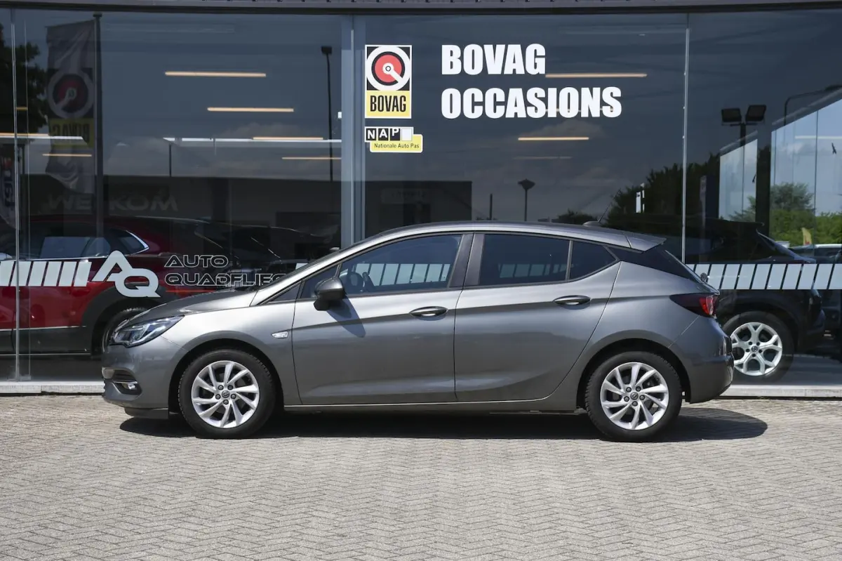 1.2 Business 1 EIGENAAR/ APPLE CARPLAY/ NAVIGATIE