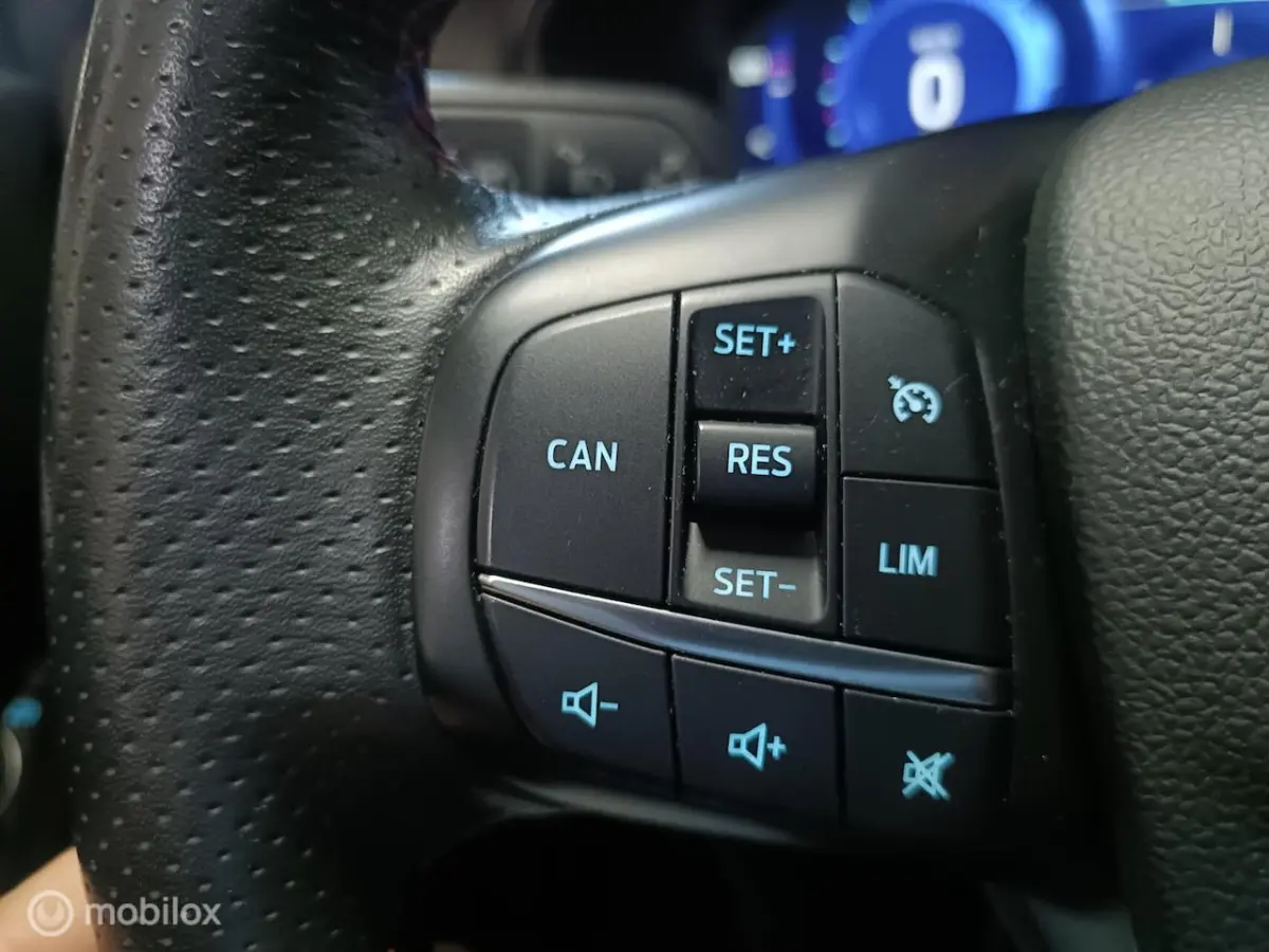 1.0 EcoBoost st line PANORAMA VIRTUAL LED NAVI PDC CAMERA STOEVER