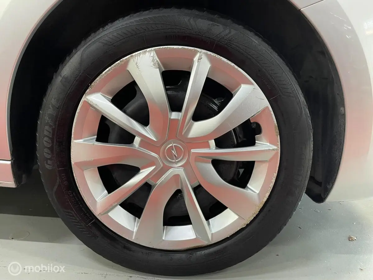1.2 Turbo AUT. 2023 STOELVERW CRUISE LED XENON NETJES NW APK