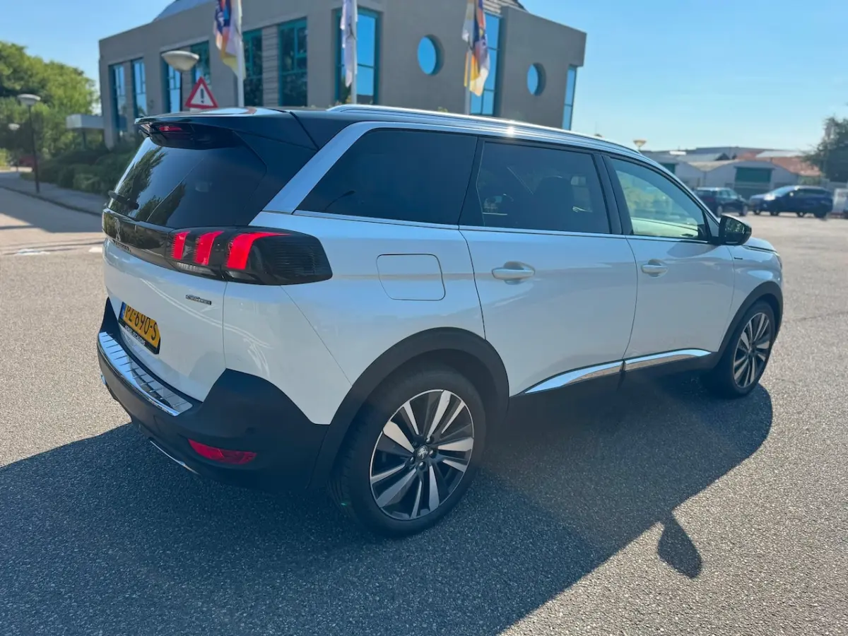 1.6 e-THP GT-Line met alle denkbare optie's