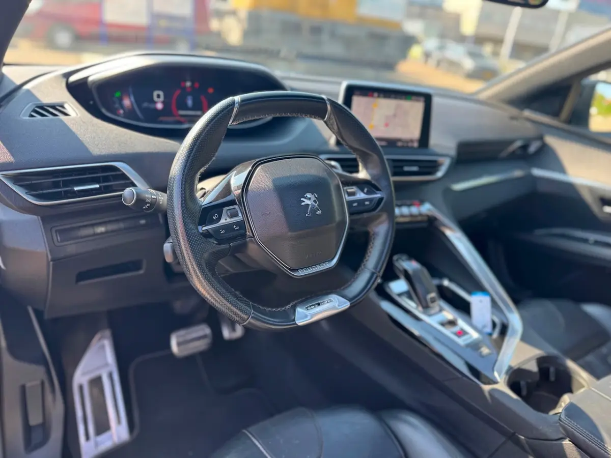 1.6 e-THP GT-Line met alle denkbare optie's