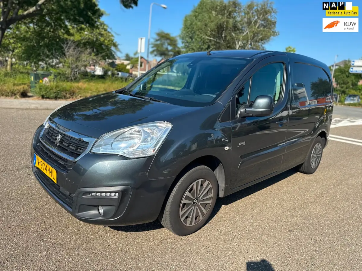 120 1.6 BlueHDi 75 L1 Premium Pack / carplay / airco / cruise.control / elek.pakket / pdc
