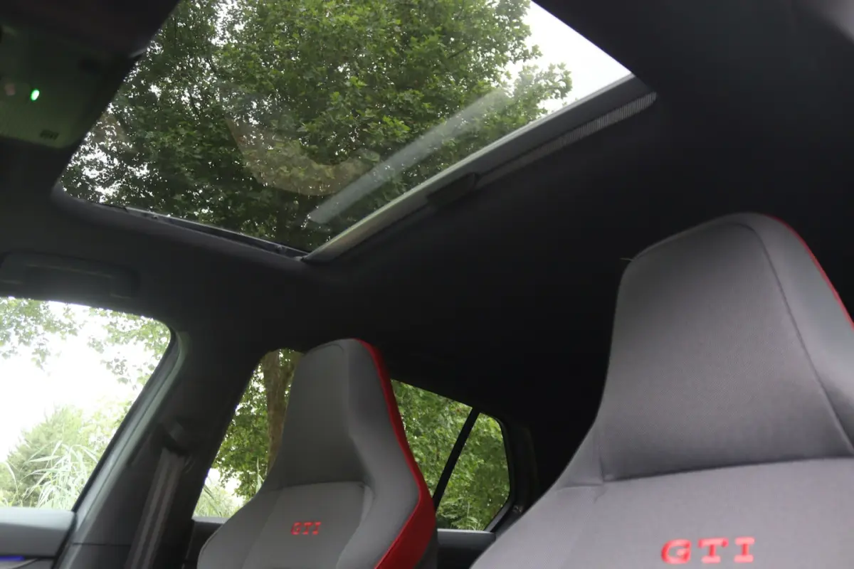 8.5 2.0 TSI 195kW GTI Pano/IQ.Light/Keyless/Camera/Dodehoek/19"