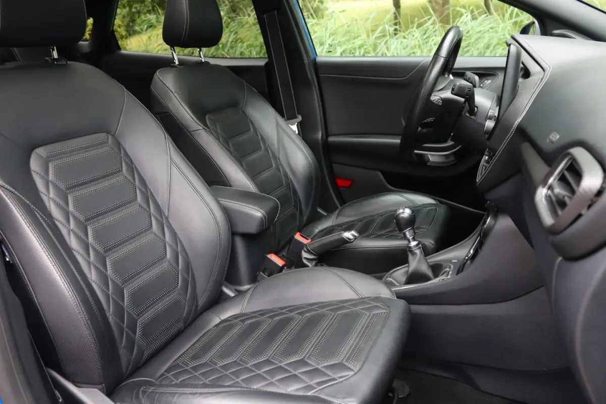 1.0 155PK Hybrid ST-Line Vignale Pano/Leder/B&O/Keyless/Camera/Winter/ACC/ECC/19"/Trekhaak