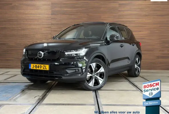 Recharge P8 AWD R-Design | Pano | Harman Kardon | BLIS | IntelliSafe Pro | Google | Keyles