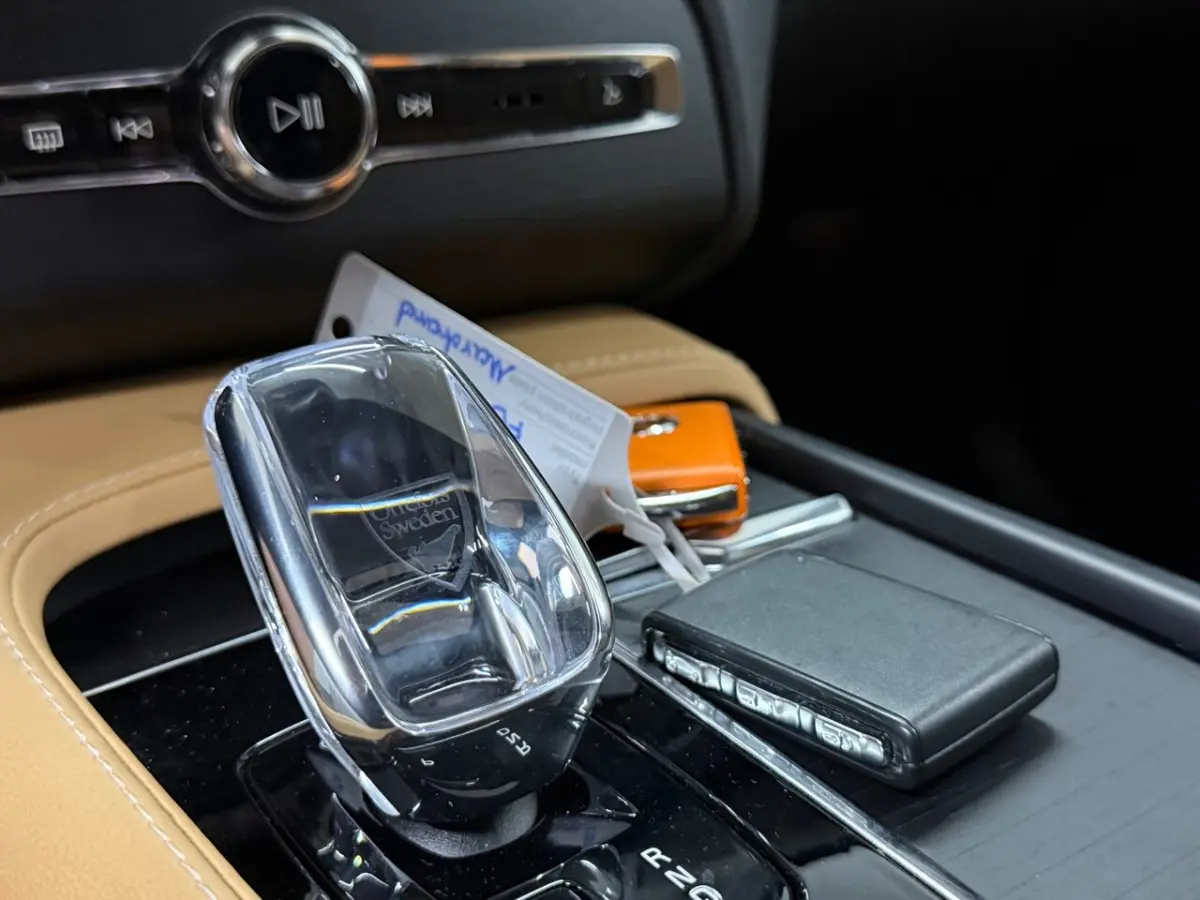 2.0 T8 Recharge AWD Ultimate Bright|Full Option|7-pers|Luchtvering|Bowers&Wilkins|Trekhaak