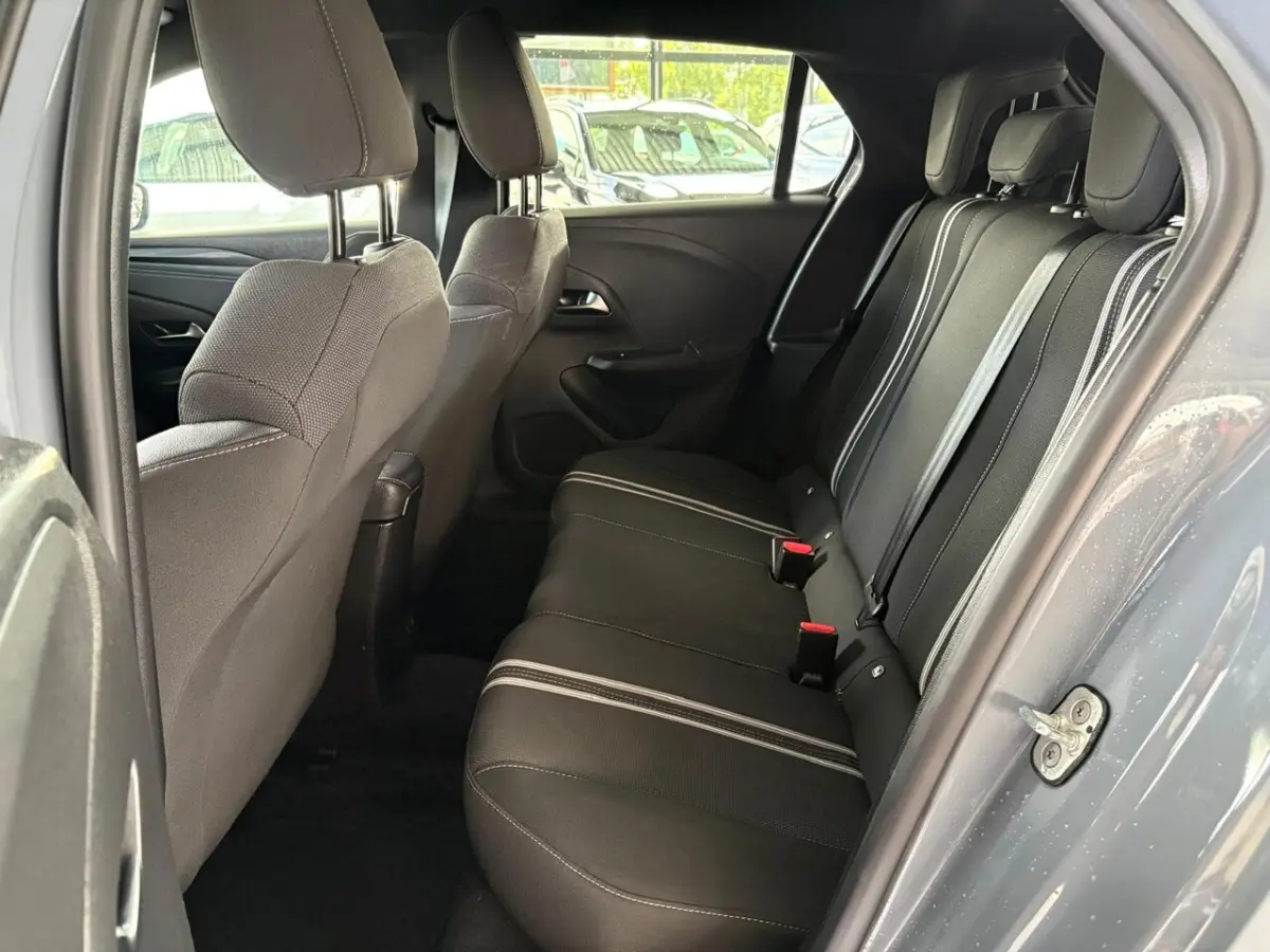 1.2 Turbo GS line | Camera | Cruise | Airco | LMV | Navi | DAB | Dealer Onderhouden |