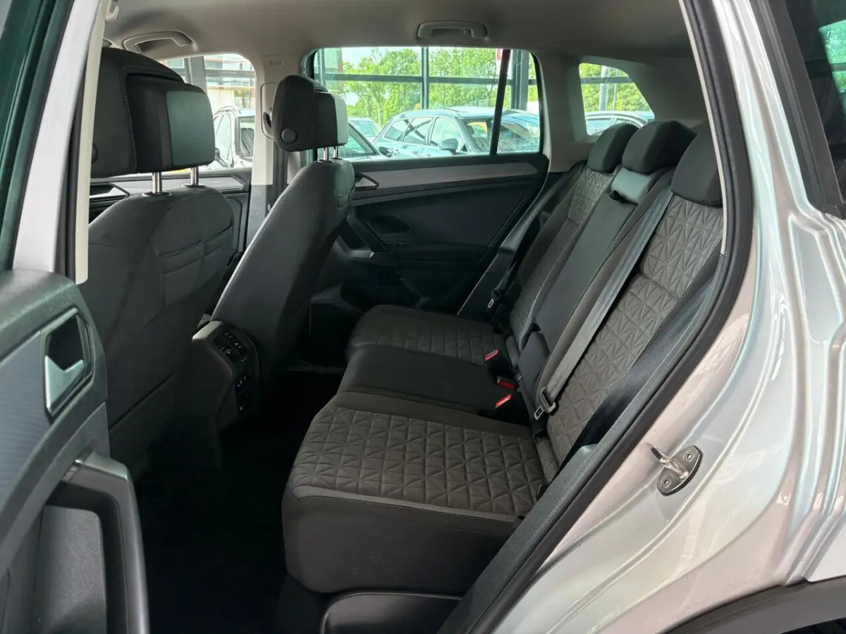 2.0 TDI Life Business | Camera | Navi | LMV | LED | Climate | Adaptive Cruise | Dealer Ond