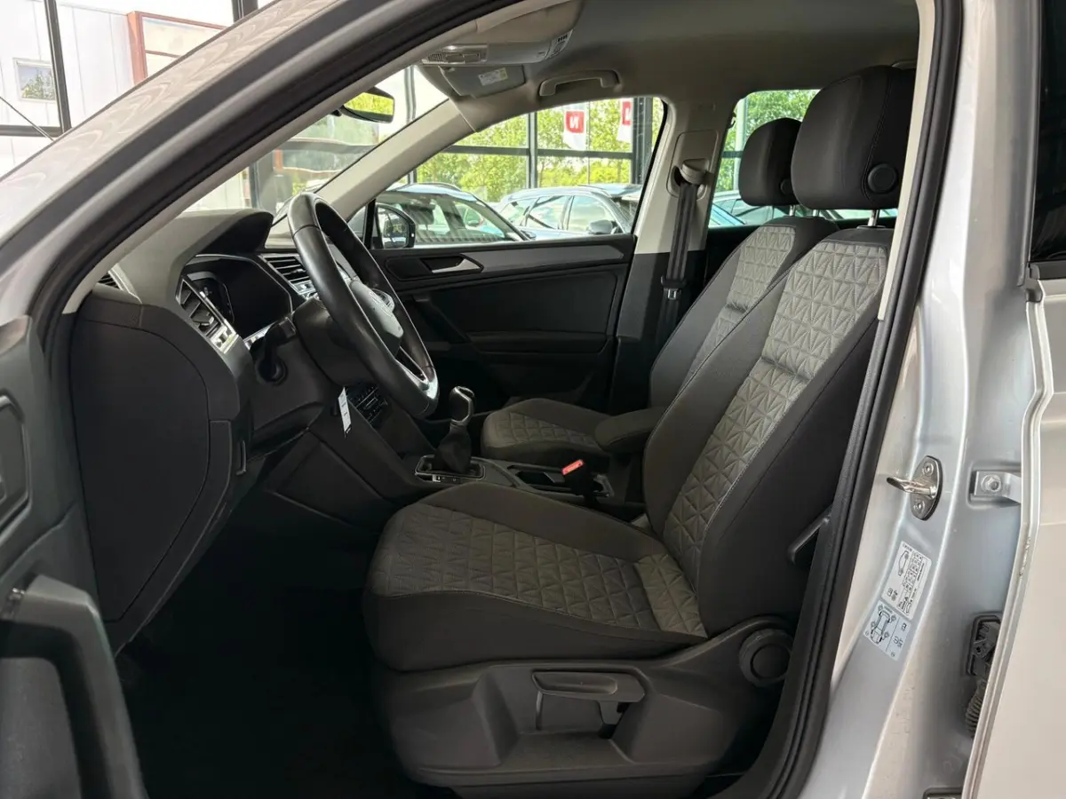 2.0 TDI Life Business | Camera | Navi | LMV | LED | Climate | Adaptive Cruise | Dealer Ond