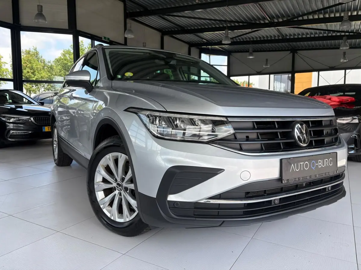 2.0 TDI Life Business | Camera | Navi | LMV | LED | Climate | Adaptive Cruise | Dealer Ond