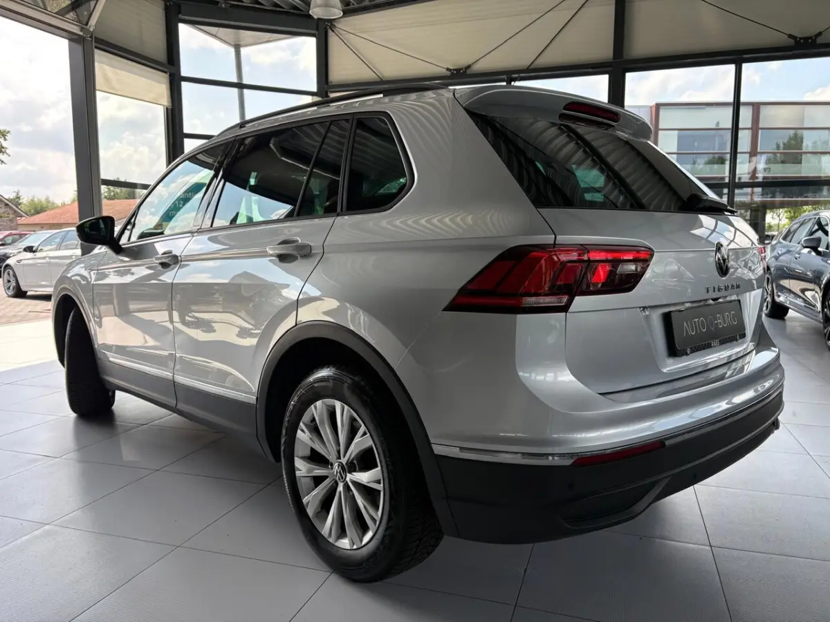 2.0 TDI Life Business | Camera | Navi | LMV | LED | Climate | Adaptive Cruise | Dealer Ond
