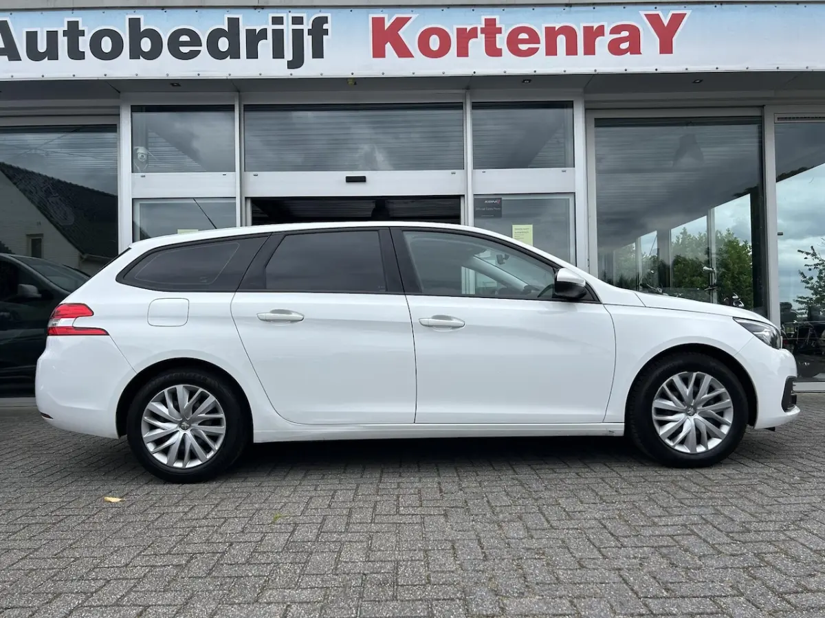 1.2 PureTech Blue Lease 100% dealer onderhouden/airco/cruise control/navigatie/