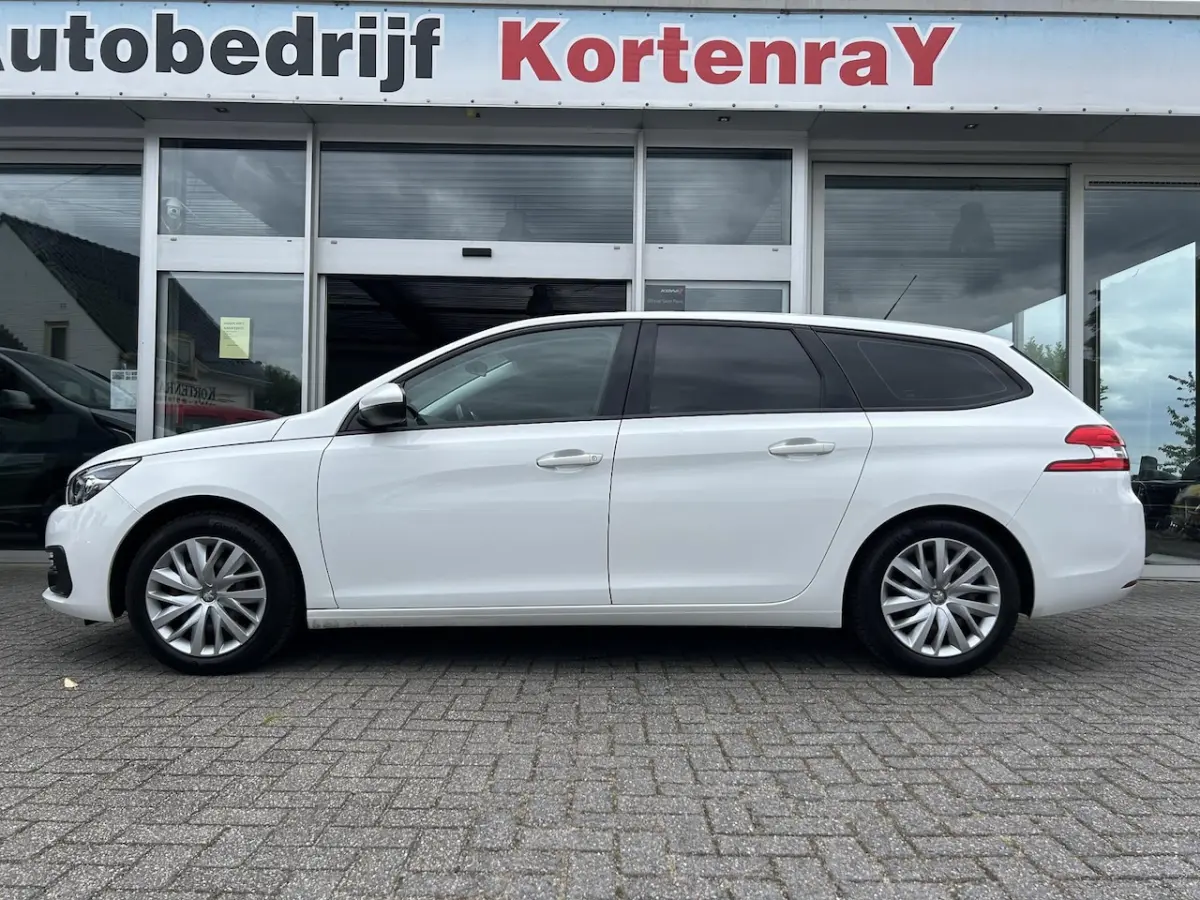 1.2 PureTech Blue Lease 100% dealer onderhouden/airco/cruise control/navigatie/