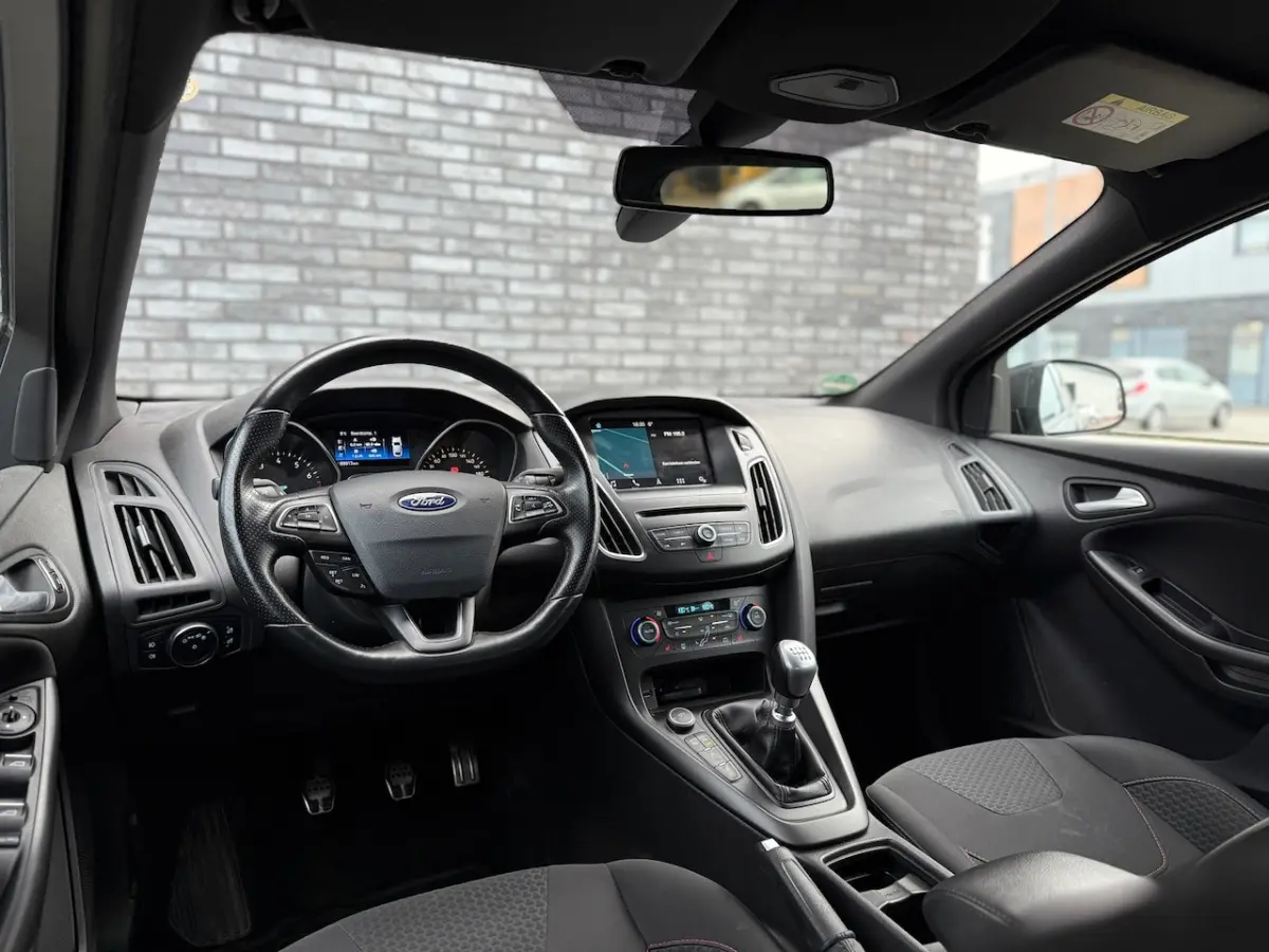 1.5 ST-Line 182pk|Cruise|Bi-xenon|Apple Carplay|Stoel&Stuurverwarm|360pdc