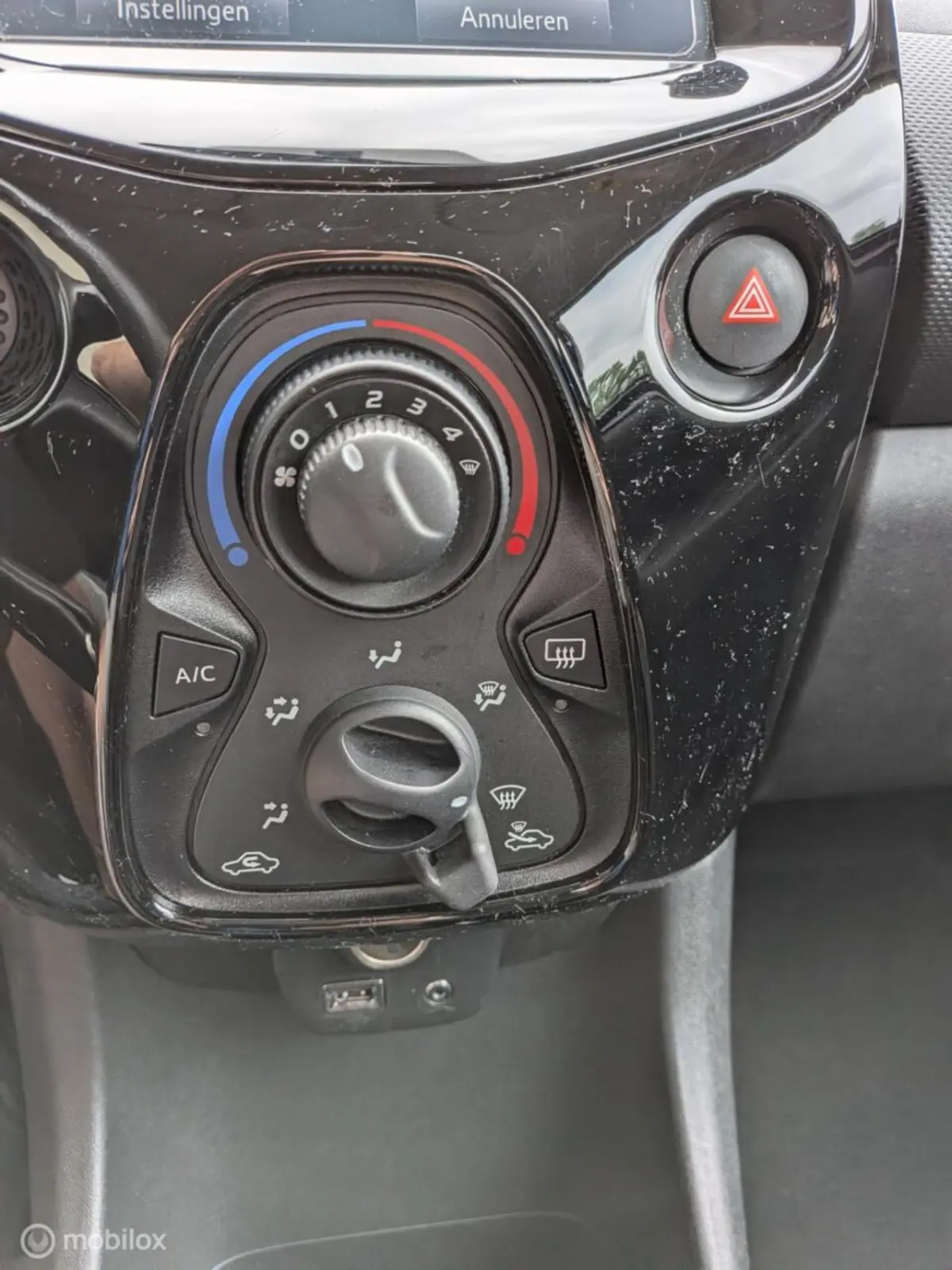 1.0 VTi CARPLAY+AUTO|AIRCO|CAMERA 1E.EIG