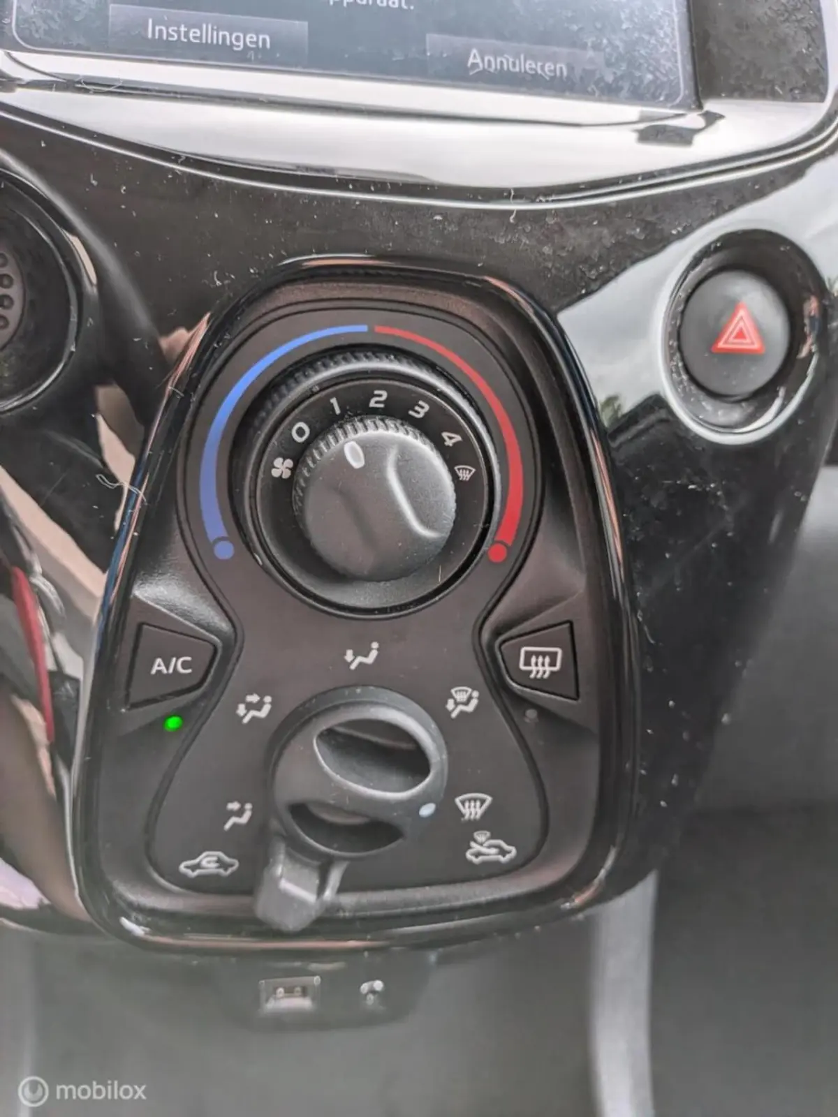 1.0 VTi CARPLAY+AUTO|AIRCO|CAMERA 1E.EIG