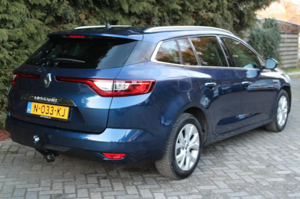 1.3 TCe Limited 140PK | AUTOMAAT | Parkeercamera | Climate Control | PDC | NAVI | Cruise C
