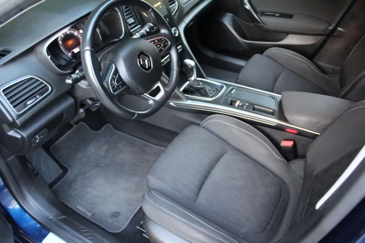 1.3 TCe Limited 140PK | AUTOMAAT | Parkeercamera | Climate Control | PDC | NAVI | Cruise C