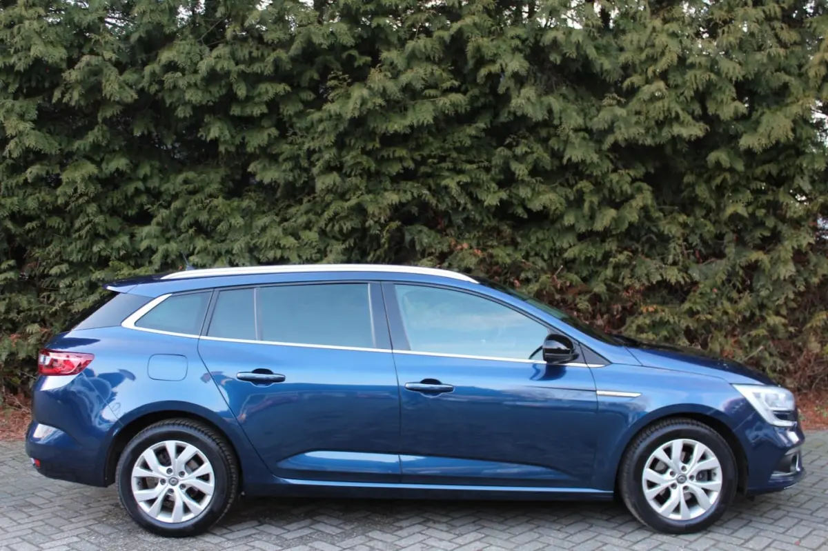 1.3 TCe Limited 140PK | AUTOMAAT | Parkeercamera | Climate Control | PDC | NAVI | Cruise C