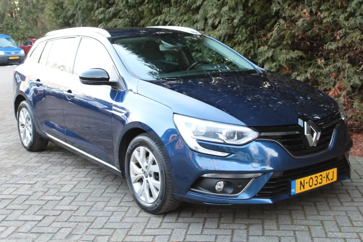 1.3 TCe Limited 140PK | AUTOMAAT | Parkeercamera | Climate Control | PDC | NAVI | Cruise C