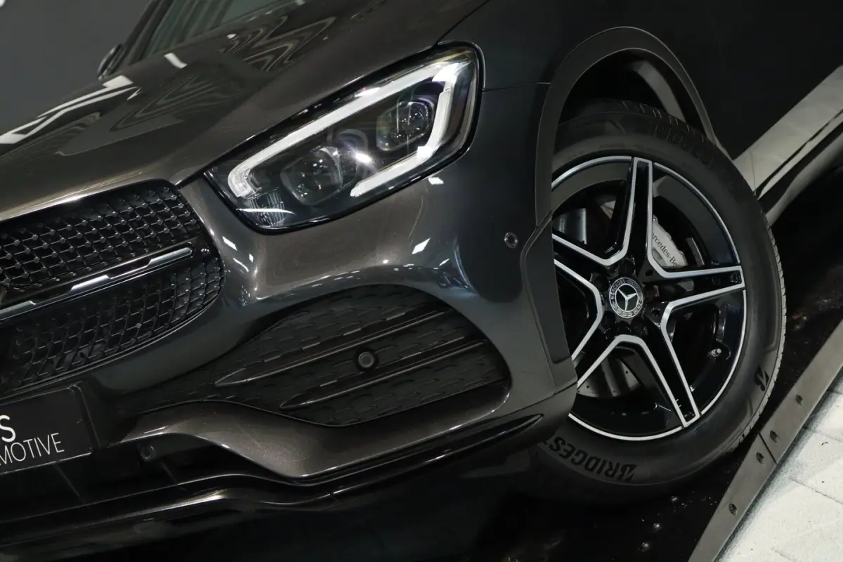 300 Mild-Hybrid 4Matic AMG Line / HUD / 2X MEMORY / 360 / DODEHOEK