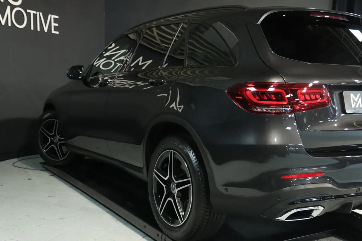 300 Mild-Hybrid 4Matic AMG Line / HUD / 2X MEMORY / 360 / DODEHOEK